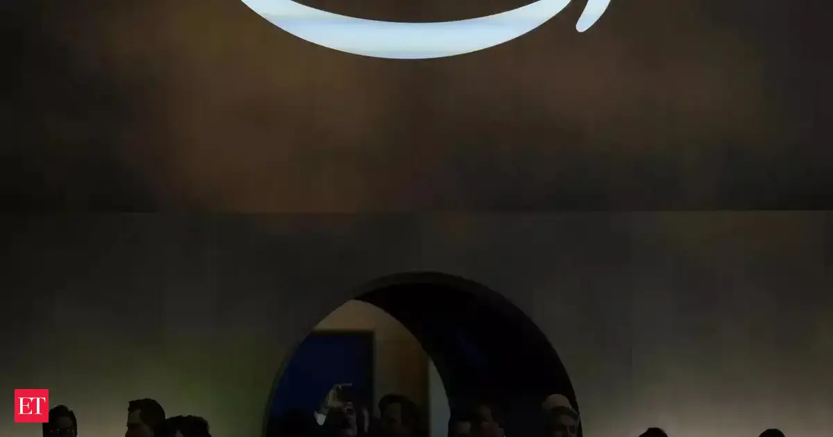 Amazon layoffs: Why did the tech giant send two text messages to their employees and asked them to call help desk? Check details