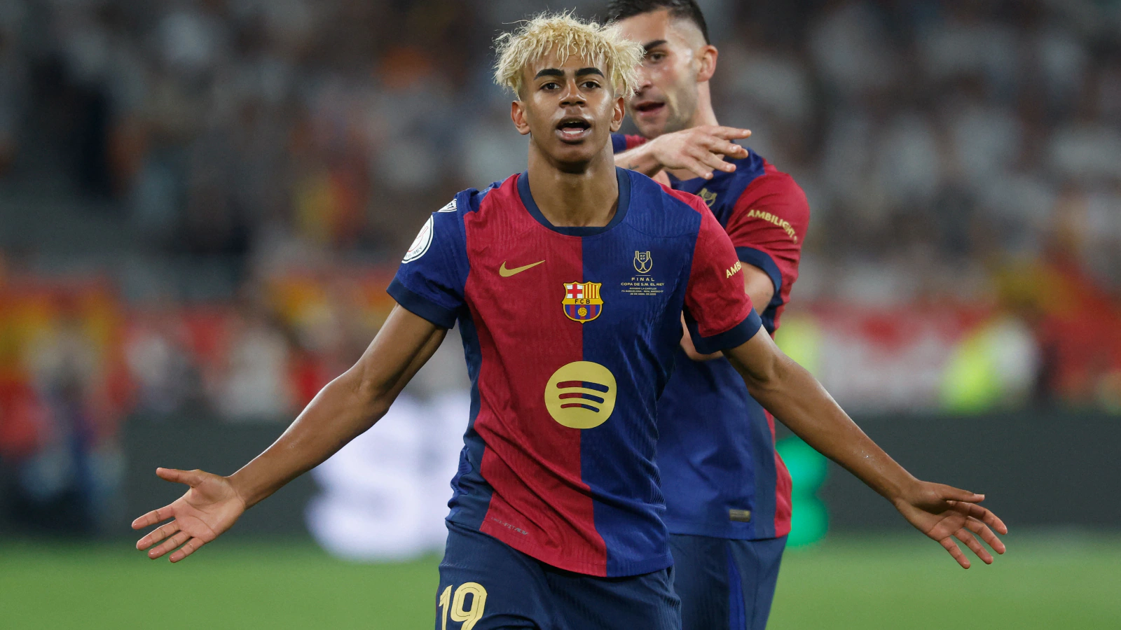 Dani Carvajal Slammed For Fighting Spain Teammate Lamine Yamal: 'If He Thinks...'