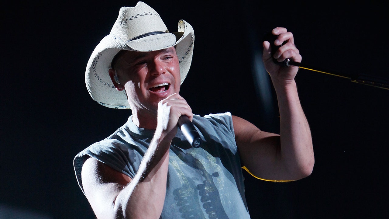 Kenny Chesney's journey from crying on stage in 2009 to Hall of Fame