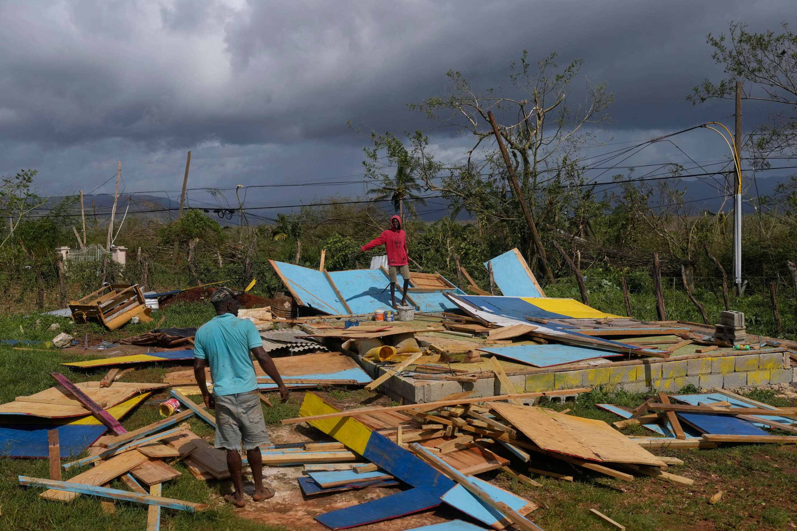 More than 25,000 in shelters as Jamaica assesses devastation of Melissa