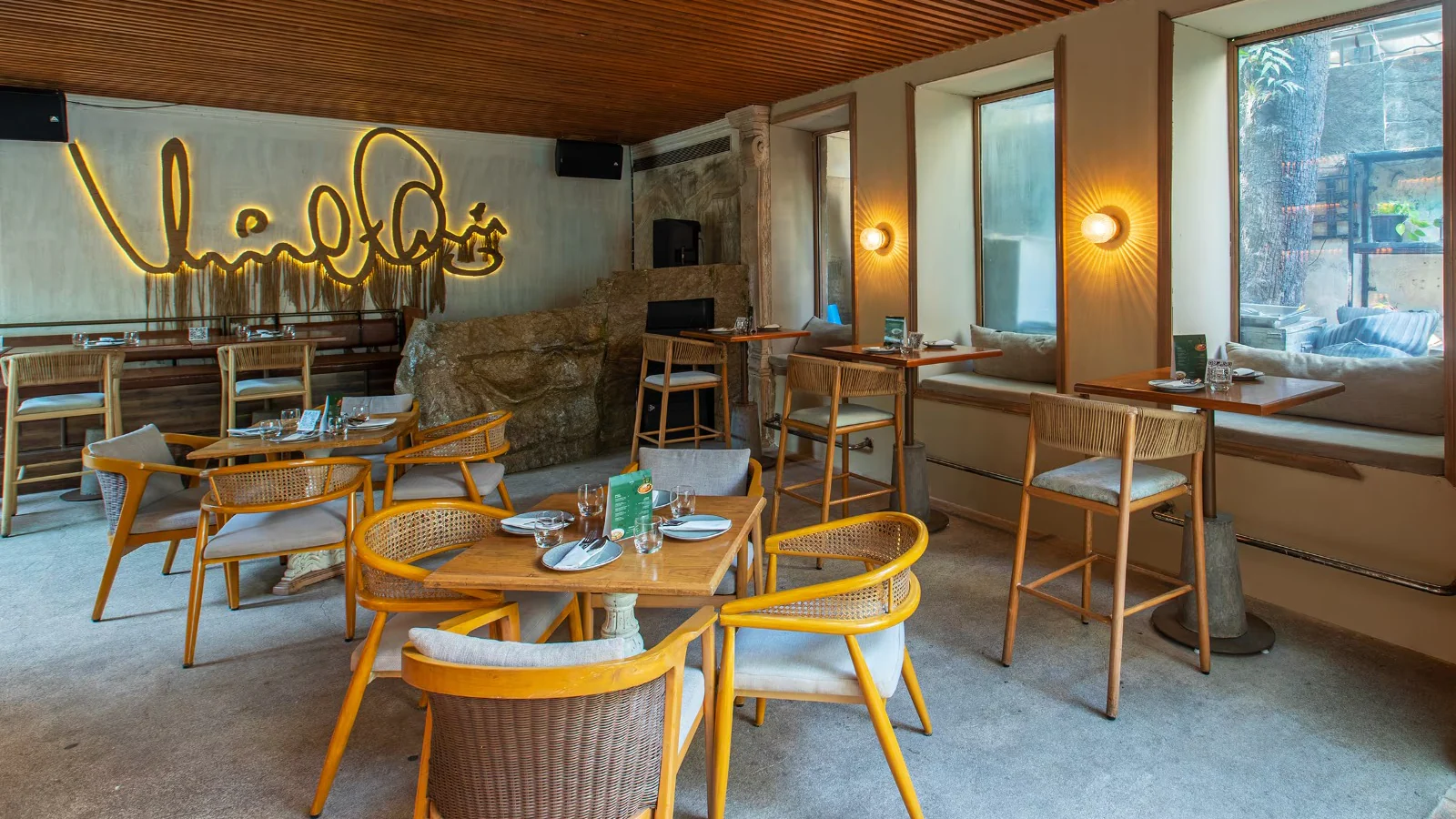 Virat Kohli’s Restaurant In Juhu Serves Rs 318 Steamed Rice, How Much Do Other Items Cost