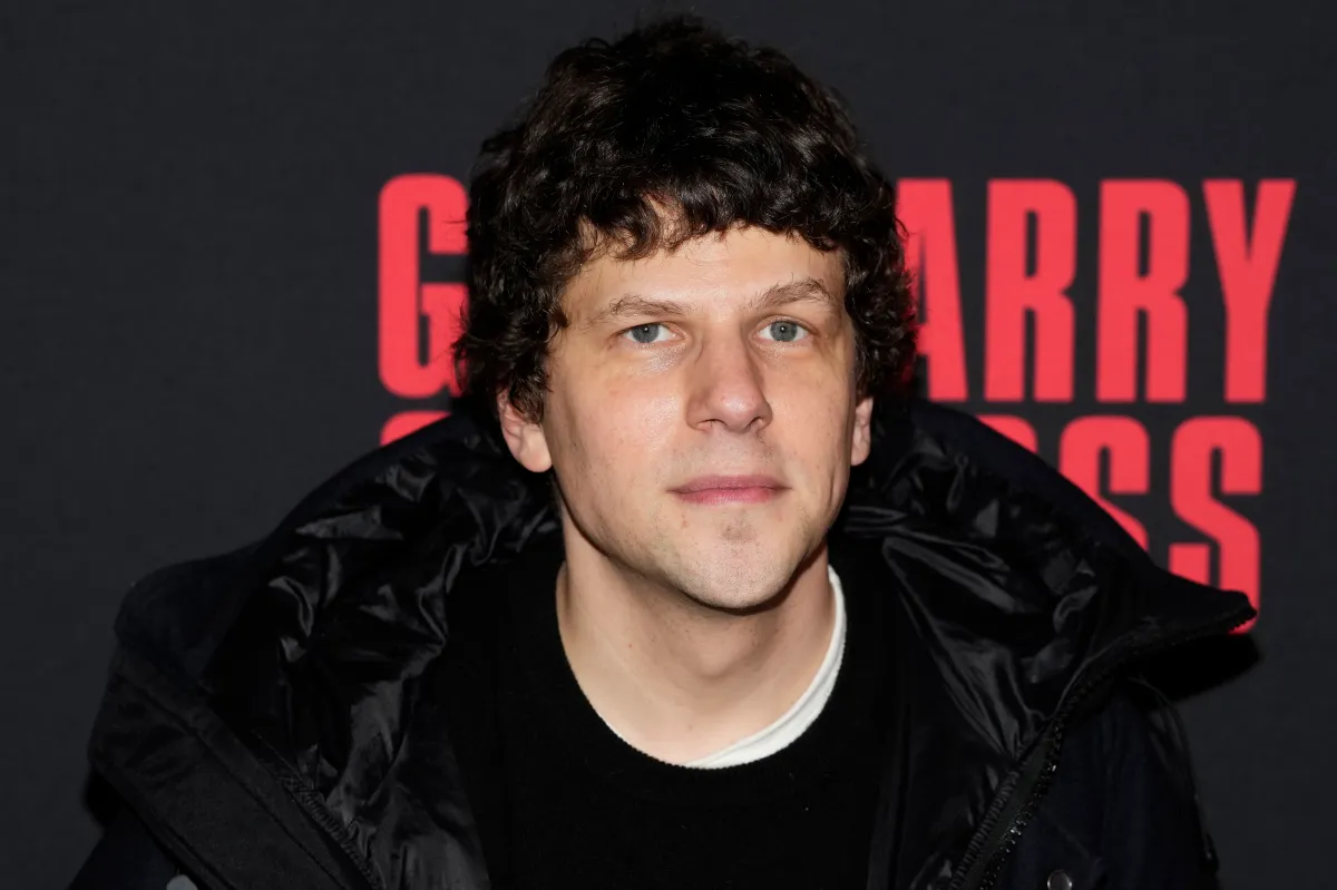 Jesse Eisenberg se someterá a una cirugía para donar un riñón a un desconocido