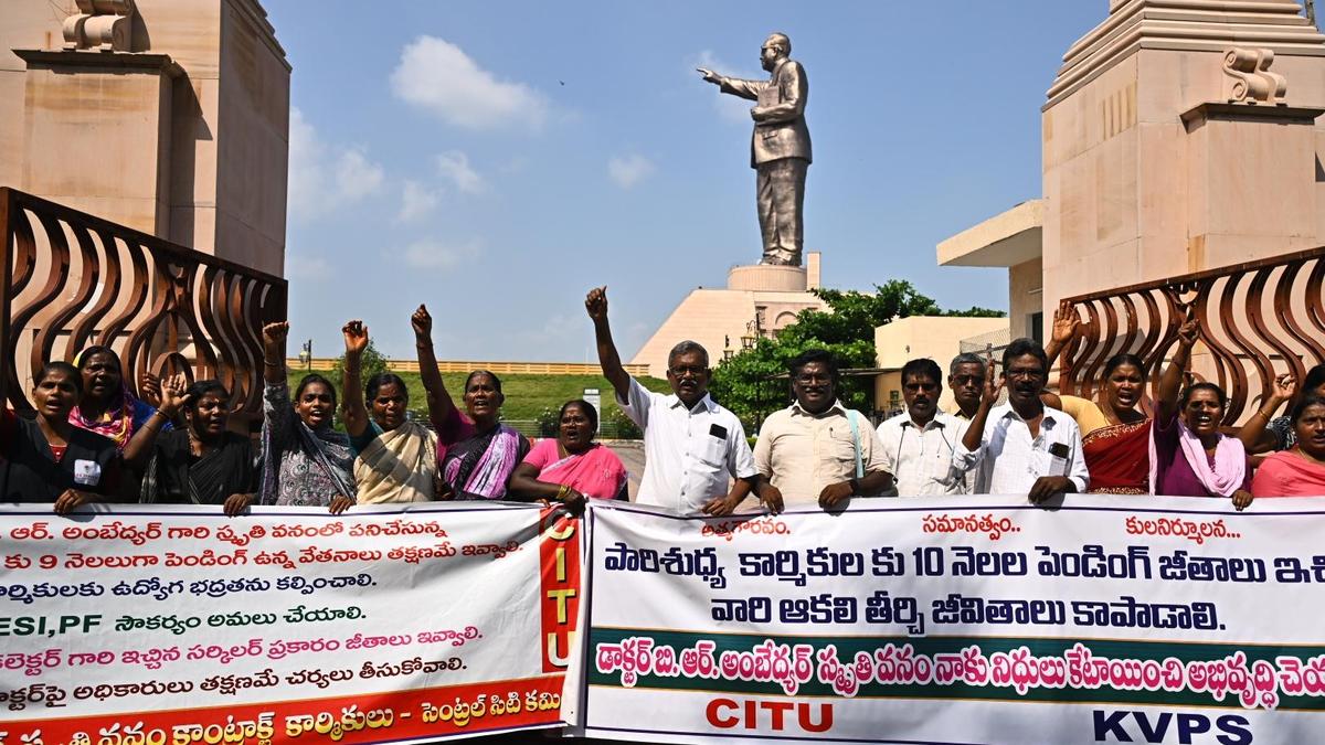 Contract workers stage protest at Ambedkar Smriti Vanam, seek immediate payment of pending salaries