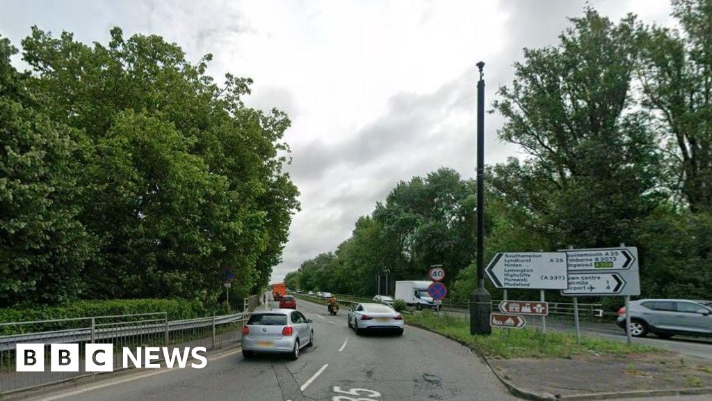 Drivers face delays as A35 bypass shuts in phases