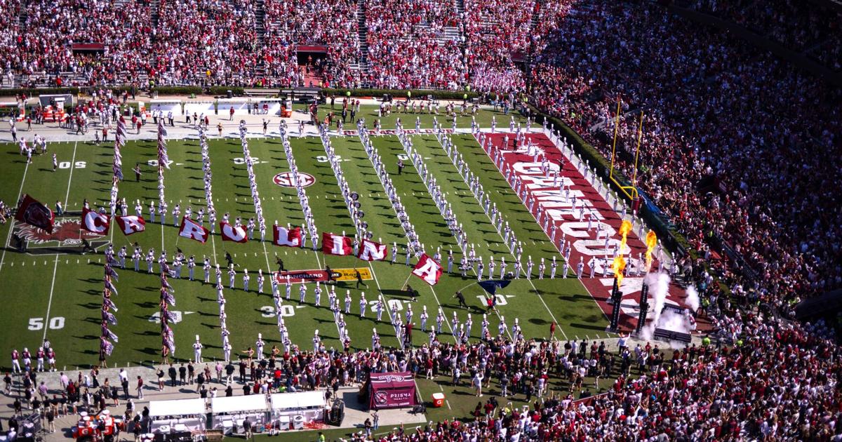 USC hides revenue-sharing agreements with football players