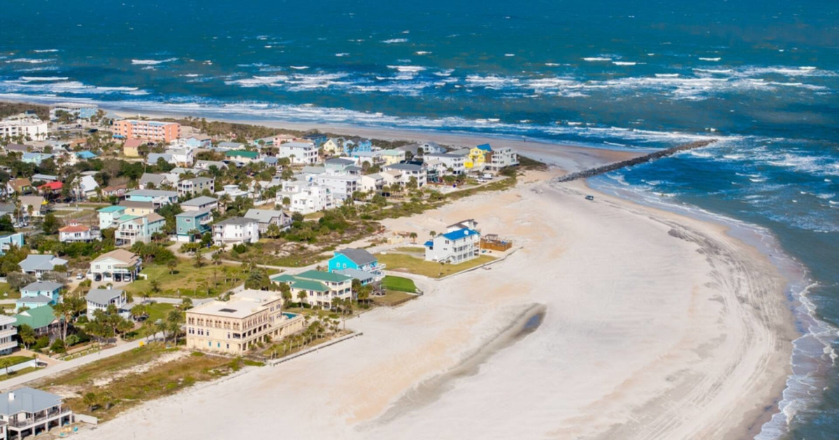 74-year-old historic beach hotel will be torn down