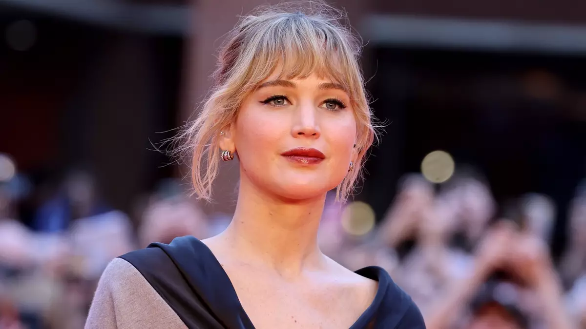 Jennifer Lawrence used ChatGPT to help with breastfeeding and people are convinced we're all doomed