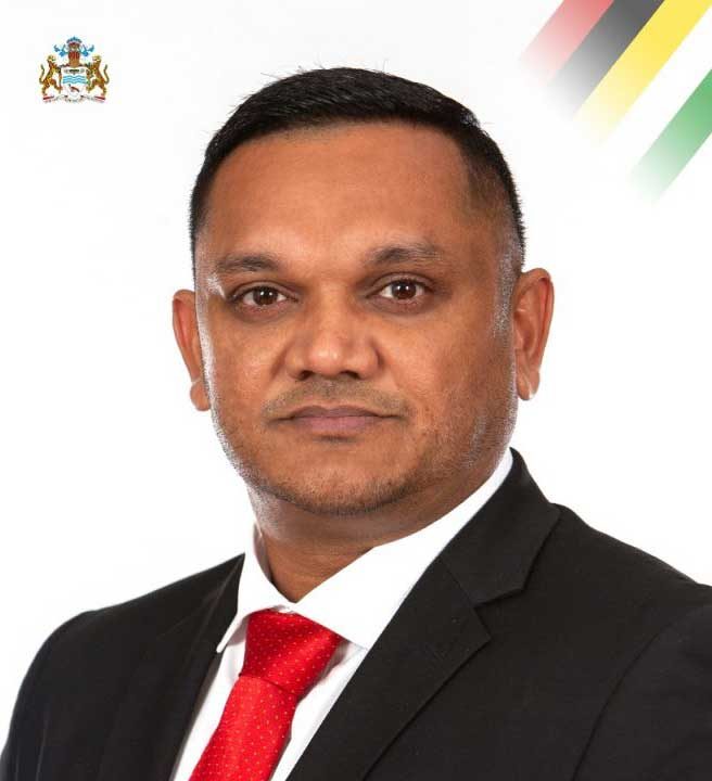 ‘Illegal miner’ or victim of injustice’? – Bharrat, Halliman clash over Toroparu mining block