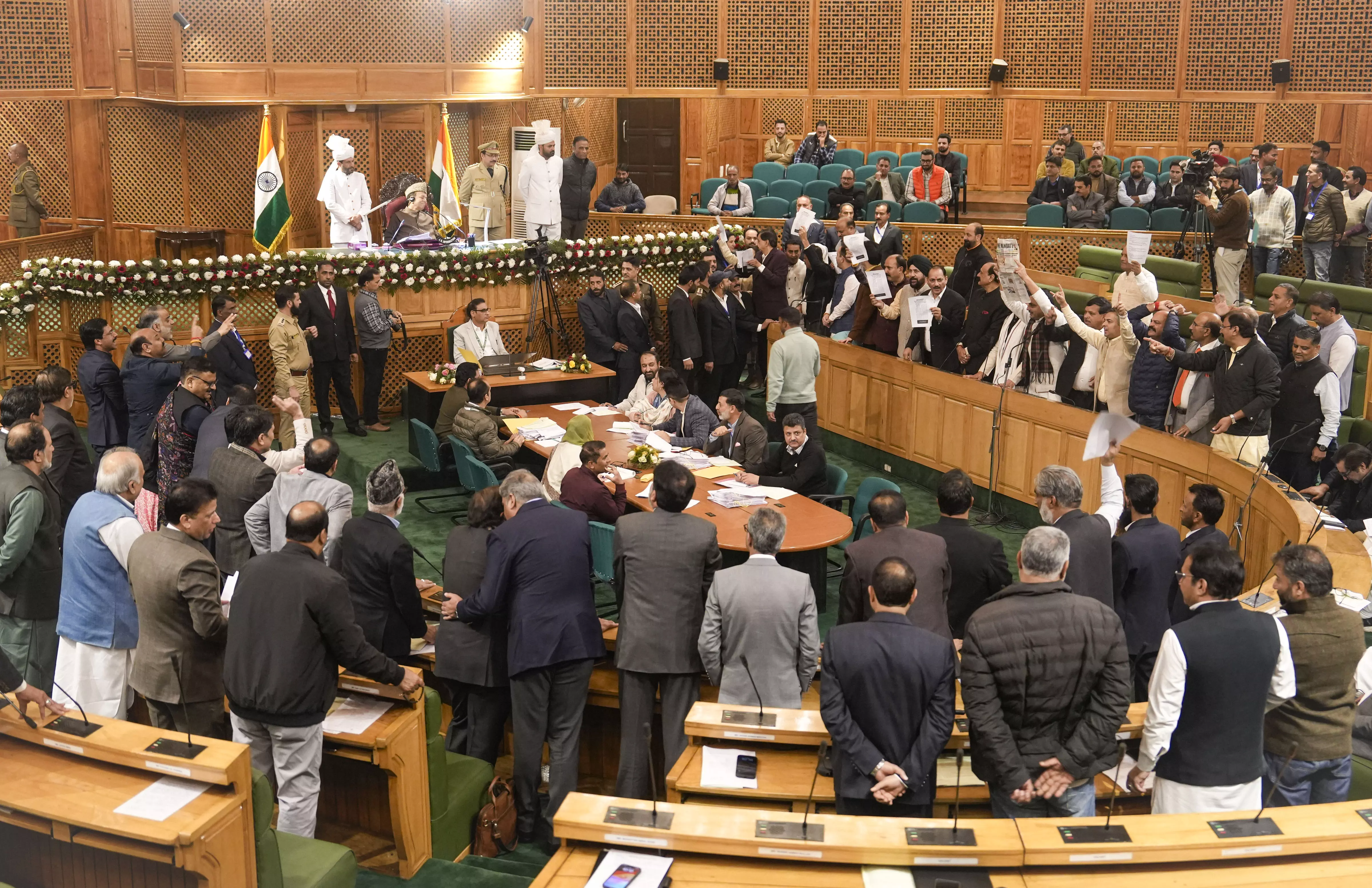 J&K Lawmakers Decry 'Systematic Assault' on Press Freedom, Demand Fair Ads, End to Harassment