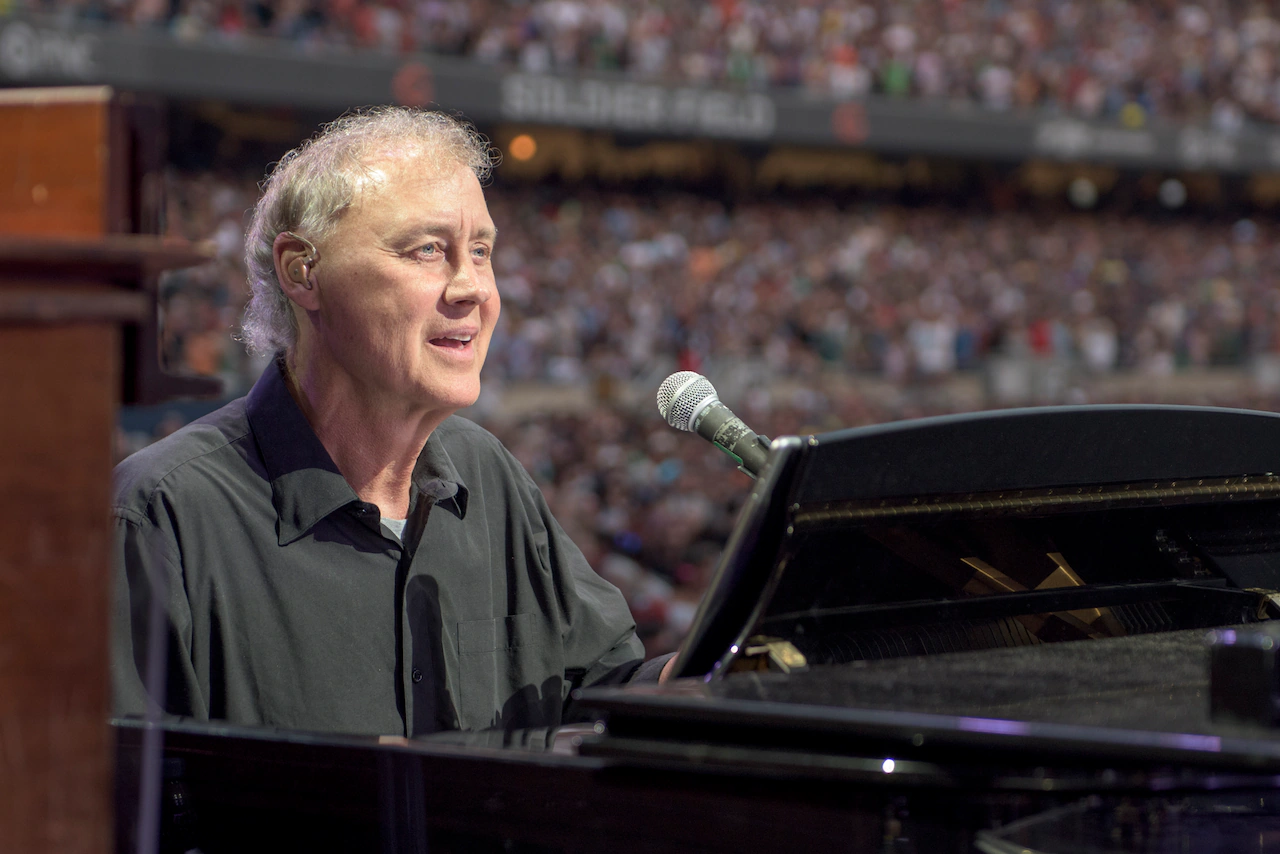Bruce Hornsby's career extends from ‘80s hits to collabos with Grateful Dead, Bon Iver and beyond