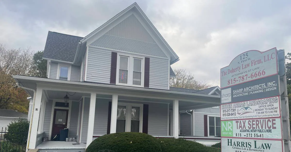 DeKalb couple’s new gallery, art supply store is their latest muse