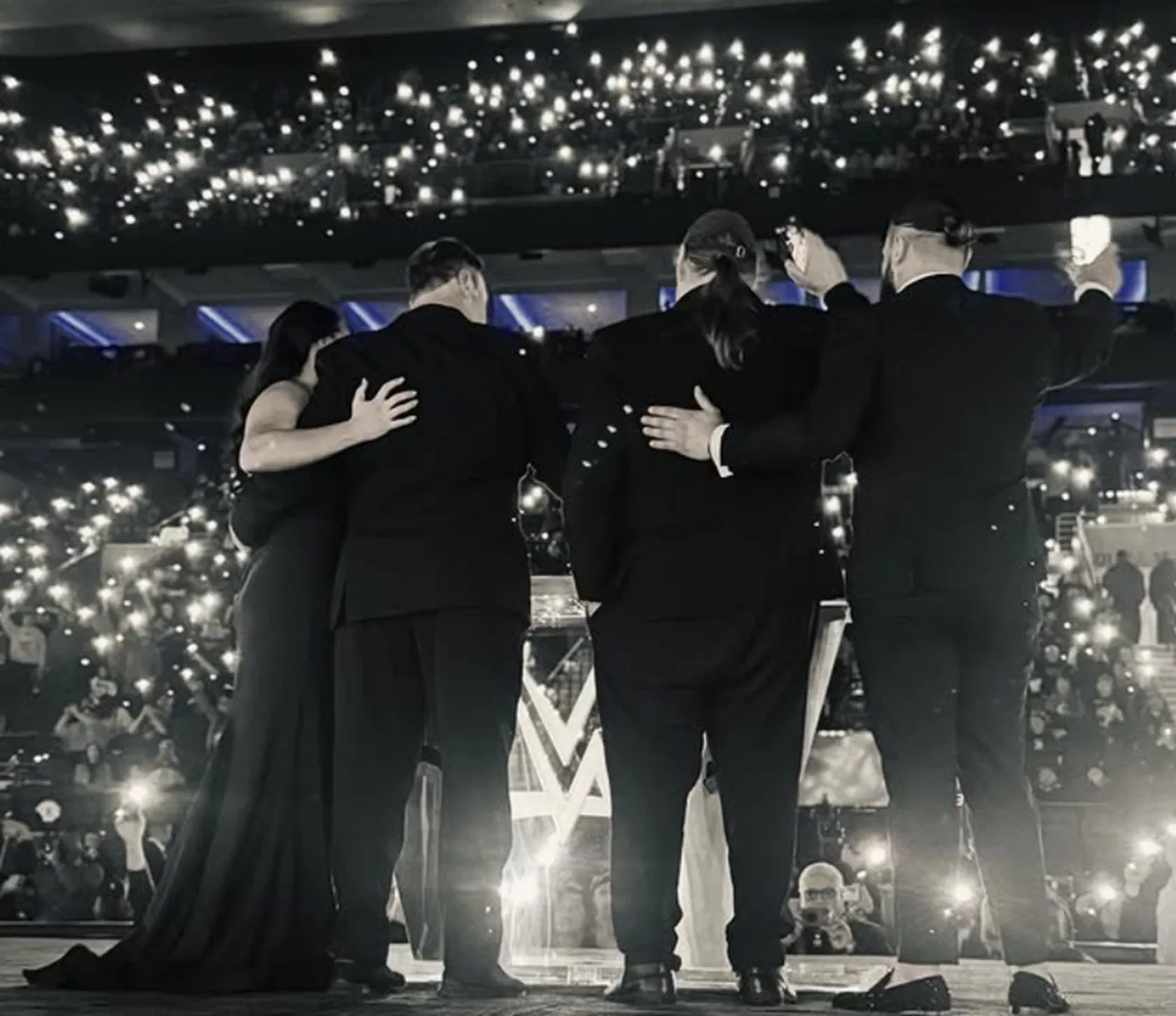 Beloved WWE legend suffers massive heart attack, family issues statement on his health