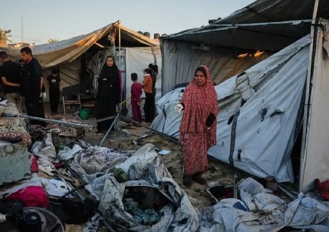 Israel resumes enforcing Gaza ceasefire after airstrikes kill 104