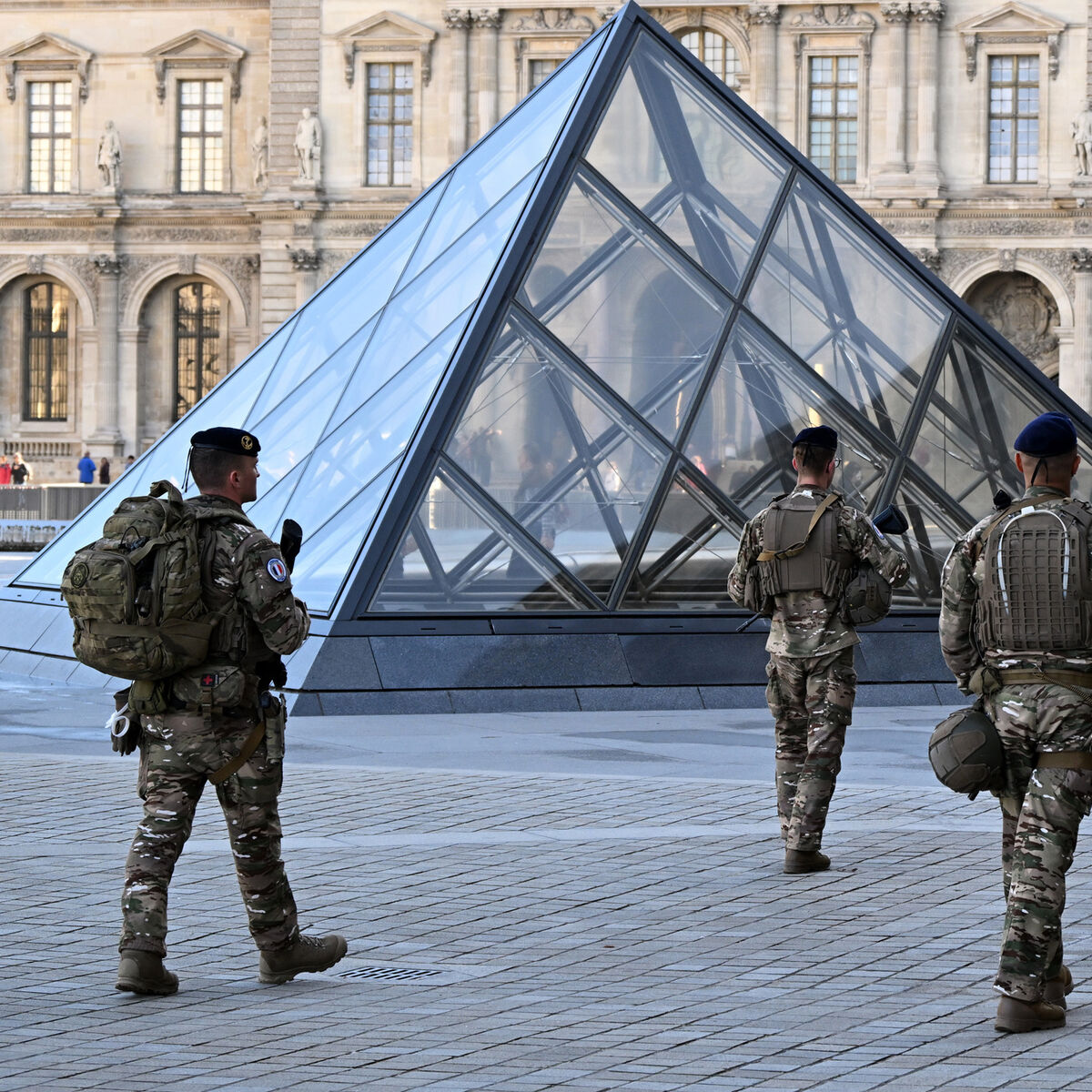 French minister vows Louvre anti-intrusion devices after security lapses found