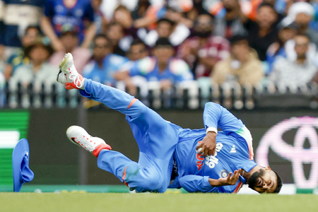 Shreyas Iyer suffers laceration injury to spleen in Sydney: BCCI