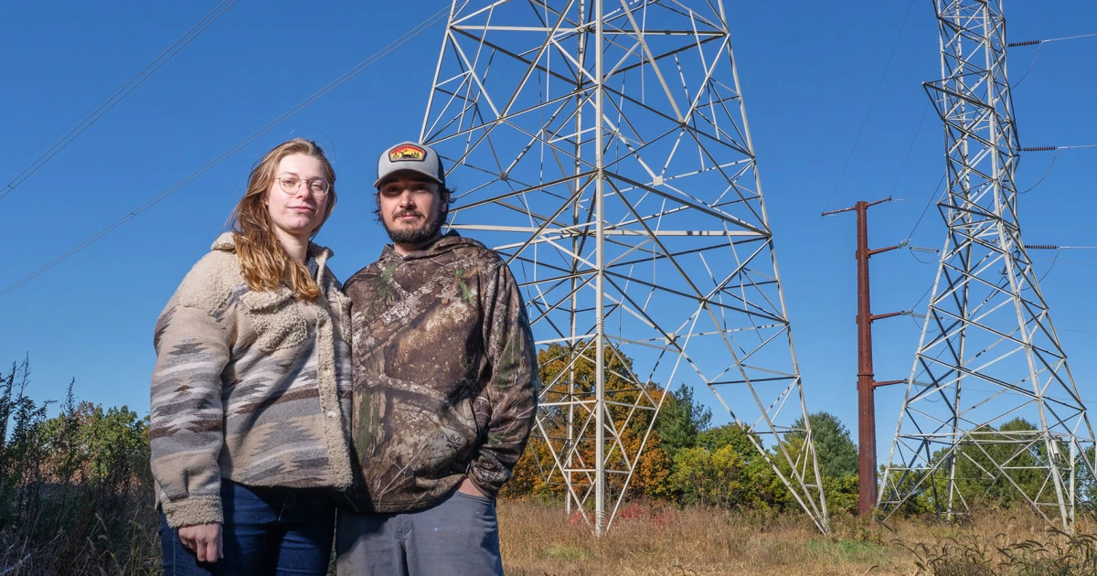 Farmers fight an 'extension cord' for data centers