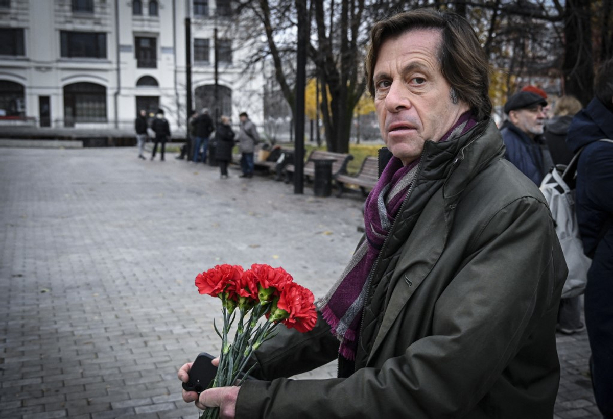 ‘The Shadow of Russia Hangs Over This Courtroom’ – Trial of Bulgarian Nationals in Kremlin-Linked Desecration of WW2 Memorial Begins in Paris