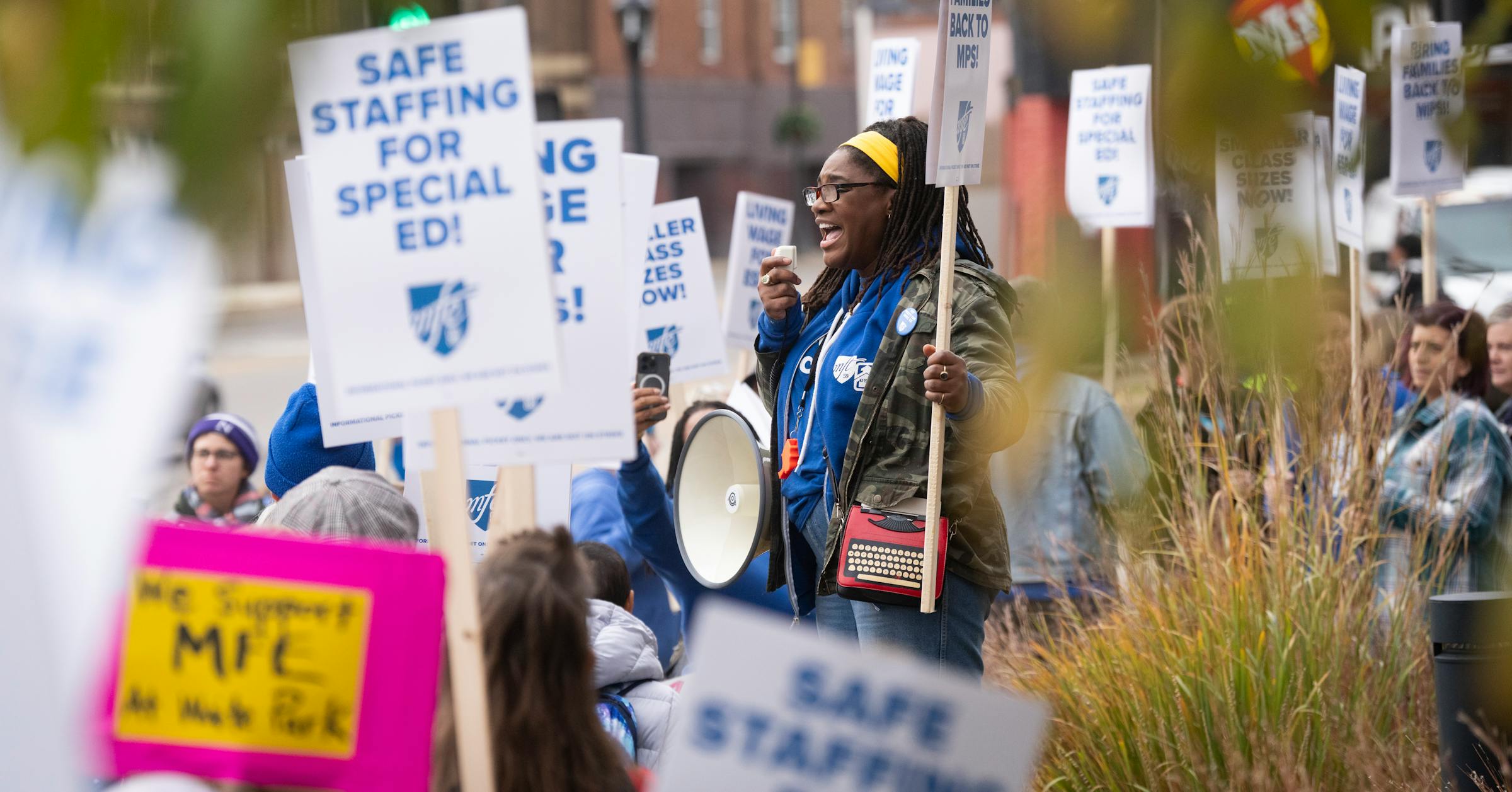 Minneapolis teachers union files notice to strike Friday