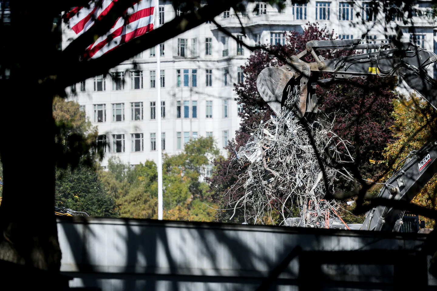 Another day, another White House demolition derby