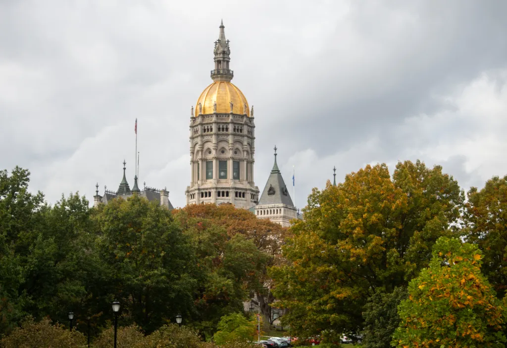 Sweet bonuses went out to certain CT political staff