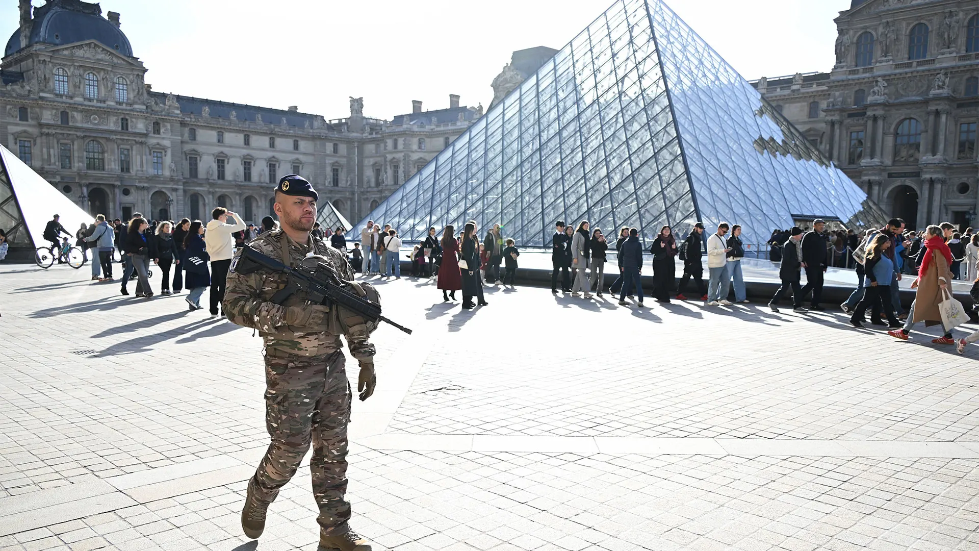 After the Louvre heist, museums grapple with security, accessibility