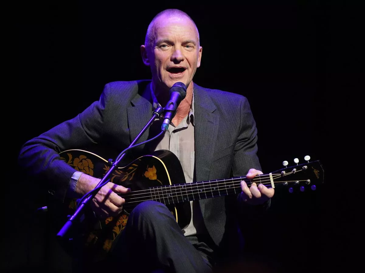Sting performs on stage with TV legend at star-studded charity event