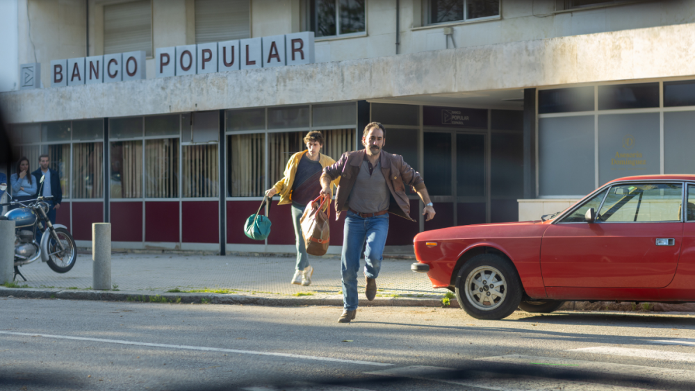 Canneseries Winner Rafael Cobos Bows Feature Debut 'Golpes'