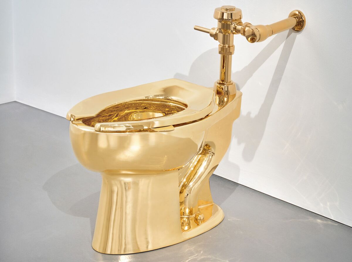 Surprise! The Art World’s Most Renowned Solid-Gold Toilet Has a Duplicate