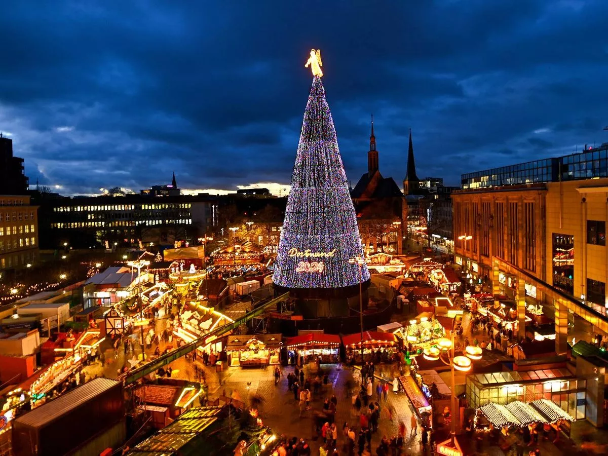 It's not too late to book these Christmas market deals on Wowcher