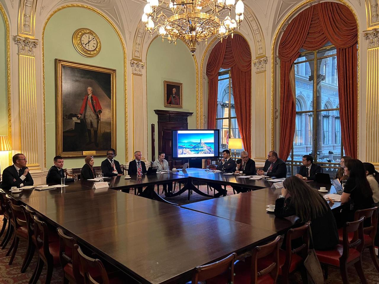 Azerbaijan, UK hold consular consultations (PHOTO)