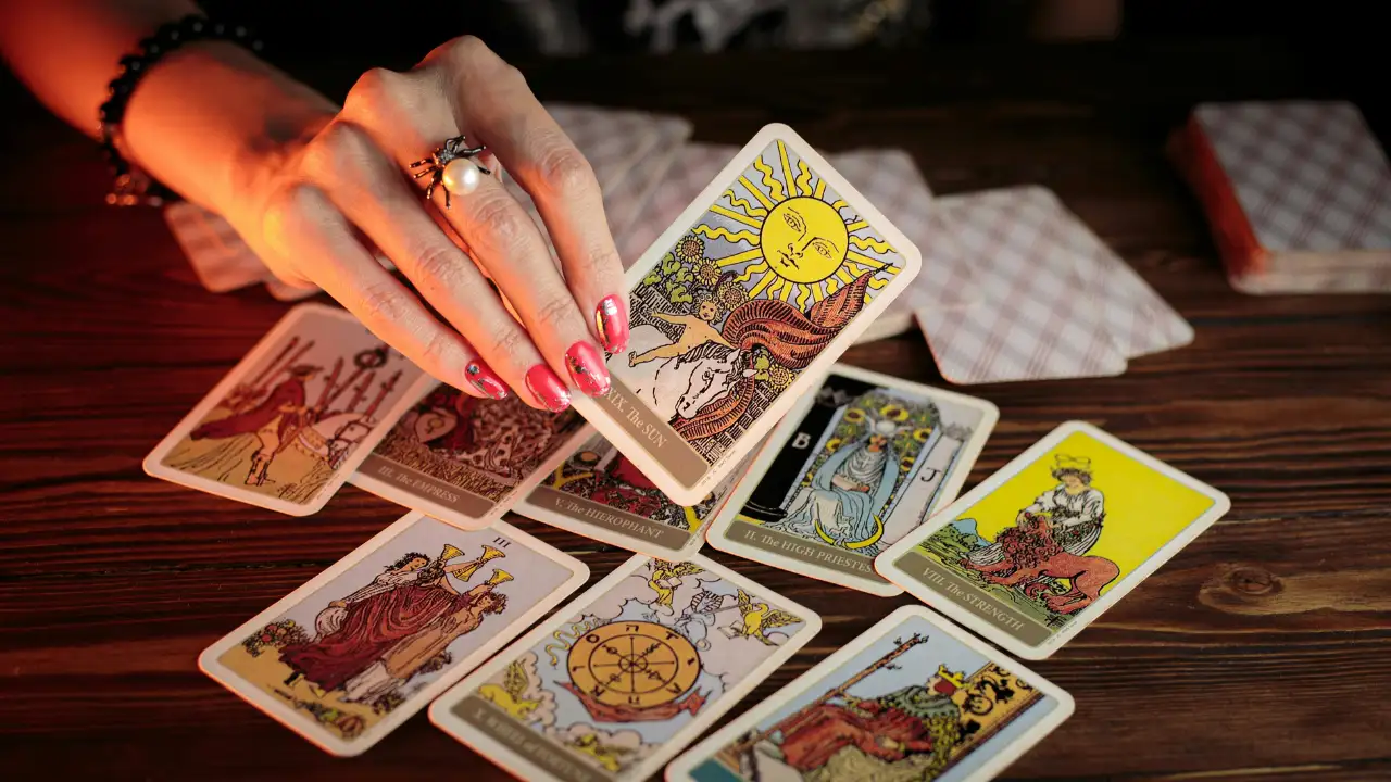 Tarot Card Reading Today For All Zodiac Signs With Vastu Tip Of The Day: November 1, 2025