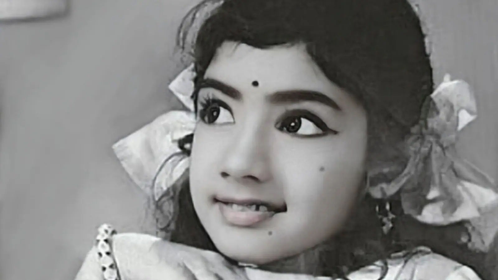 She Became Bollywood’s First Rs 1 Crore Heroine, Stars Like Salman Khan Were Scared To Face Her On Set