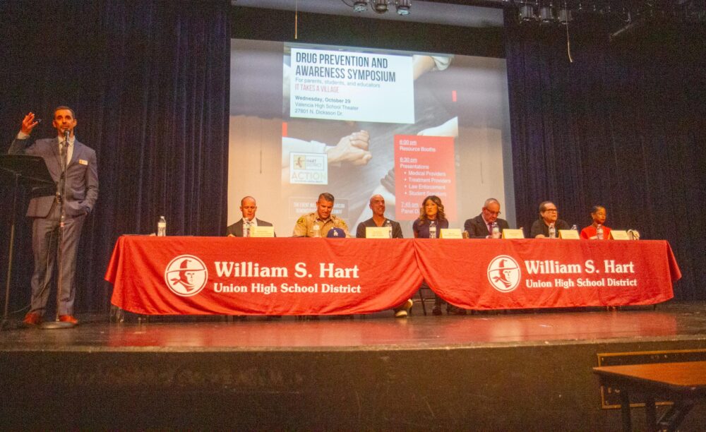 Hart district hosts drug symposium