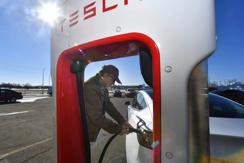 Michael Dell Joins Cathie Wood, Jim Cramer To Defend Elon Musk's $1 Trillion Tesla Pay: '...Shareholders Will Win Big Through'