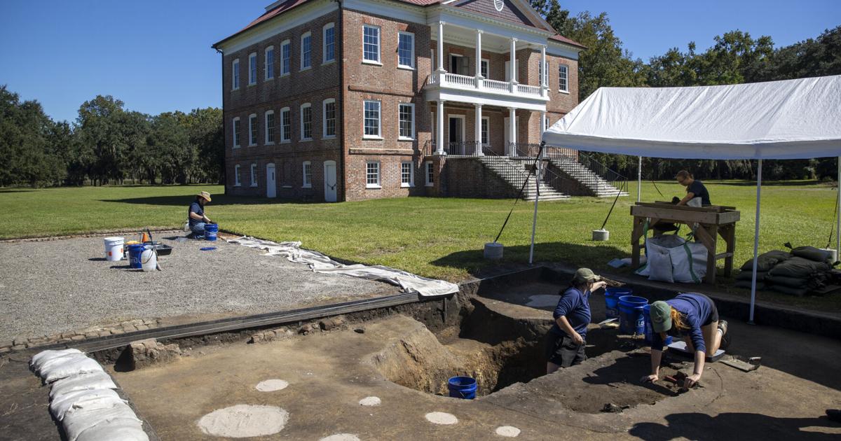 Charleston’s Drayton Hall marks 50 years with free admission