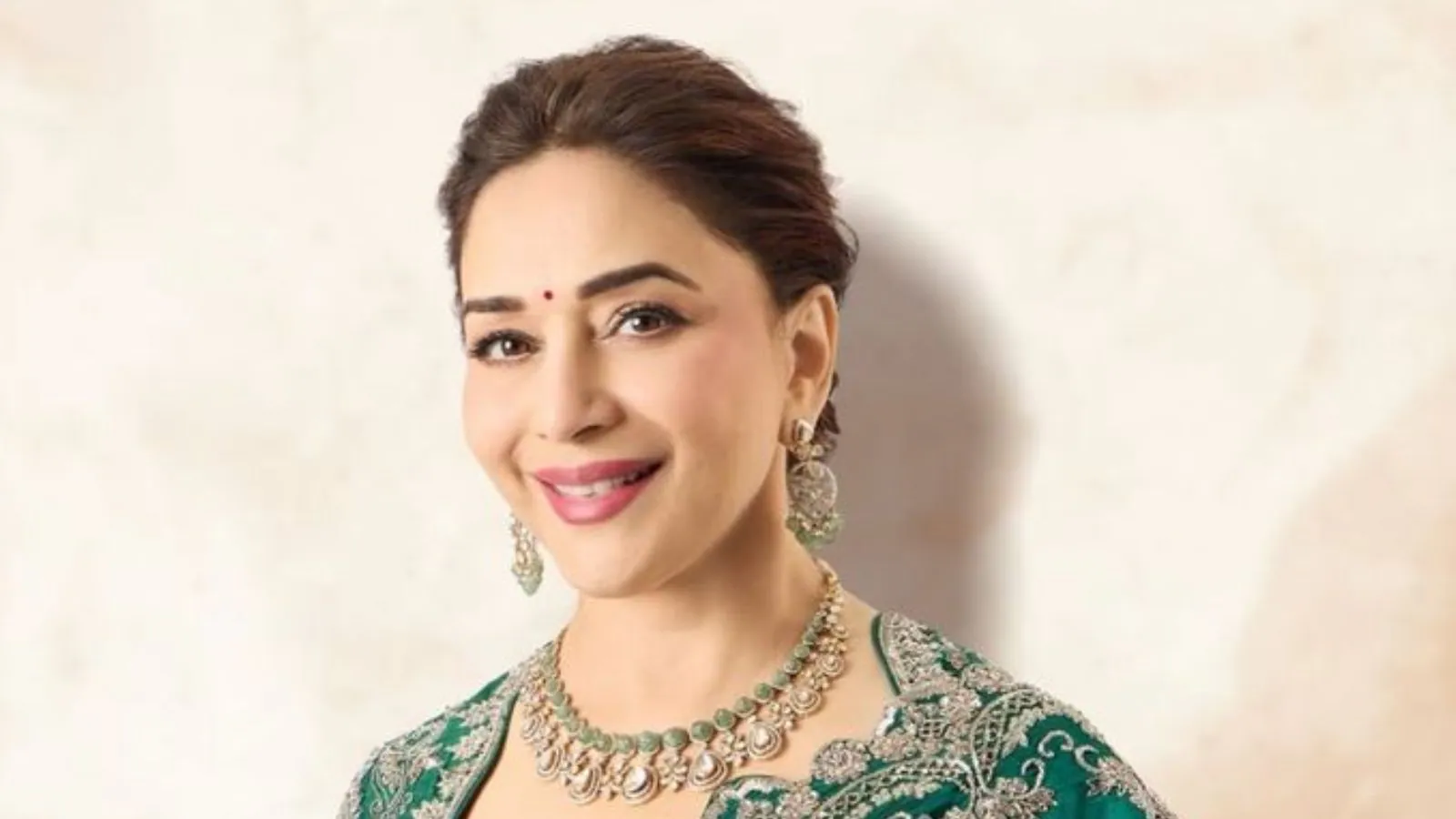 Madhuri Dixit To Meet Fans In US, Announces Special Tour: 'I Am Absolutely Thrilled'