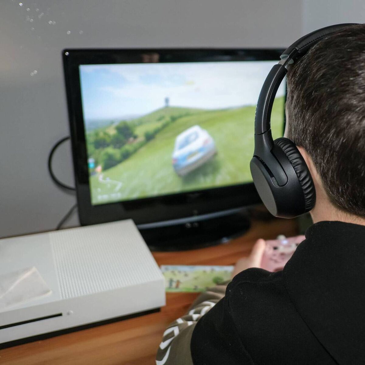 Health experts highlight gambling's 'disturbing focus' on underage players in gaming