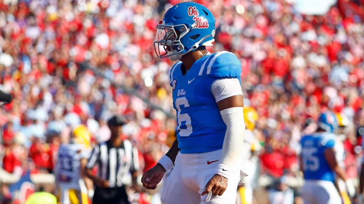 Week 10 college football predictions, betting picks from legendary expert on 21-7 roll