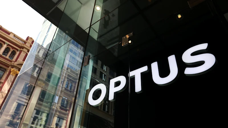 Telcos forced to make network outages public in real time after Optus scandal