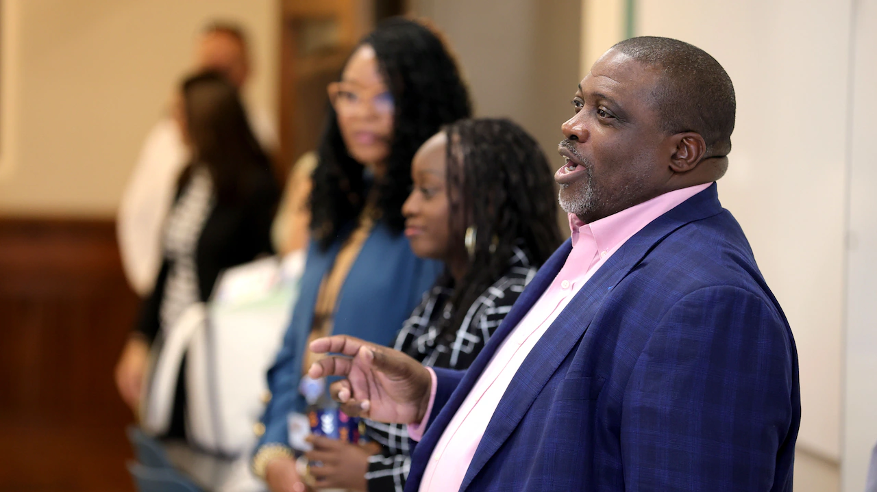 Syracuse schools poised to pay 2 retiring execs $250K (Top stories for the week of Oct. 26)