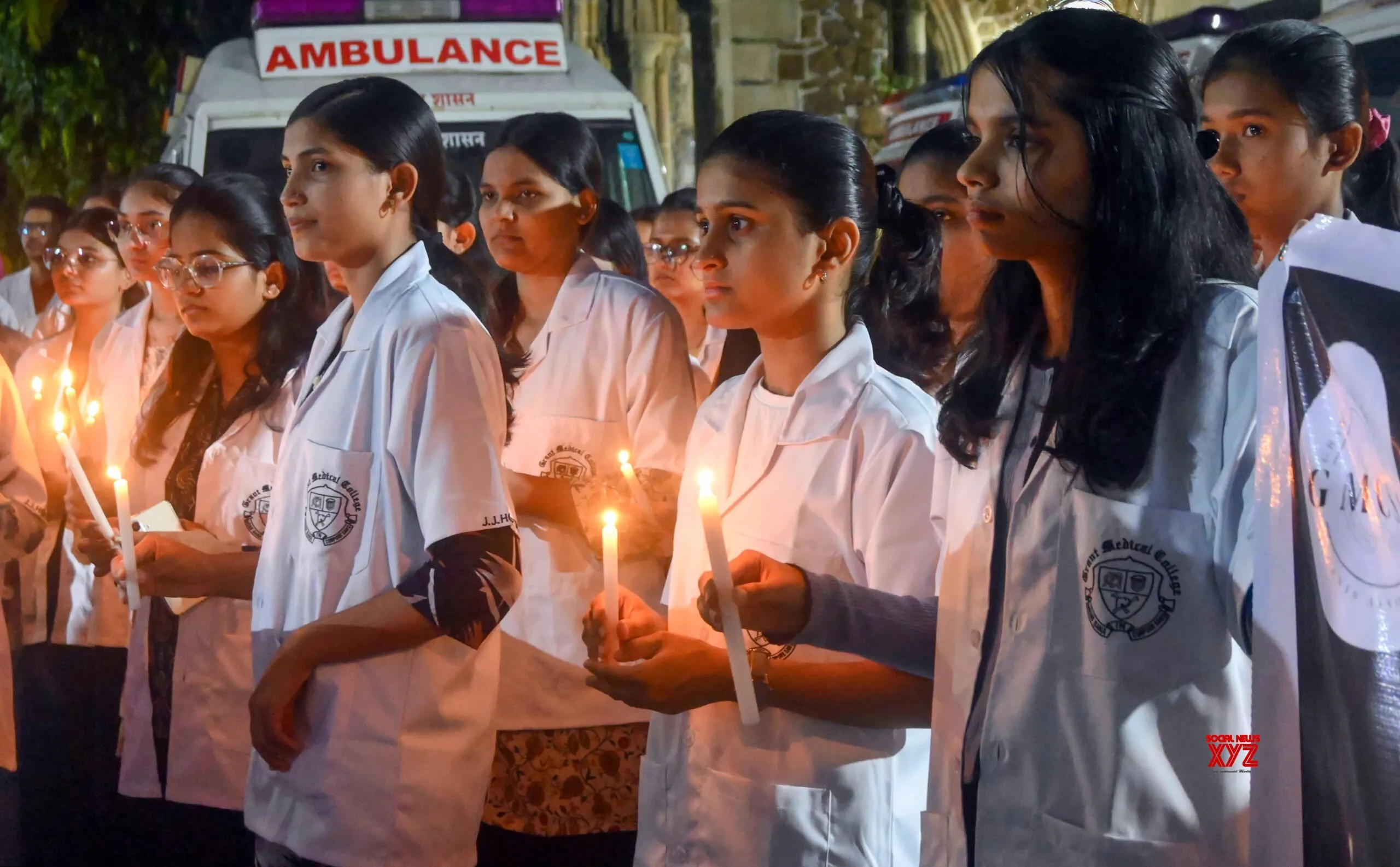 Mumbai: Candlelight March for Late Sampada Munde – #Gallery