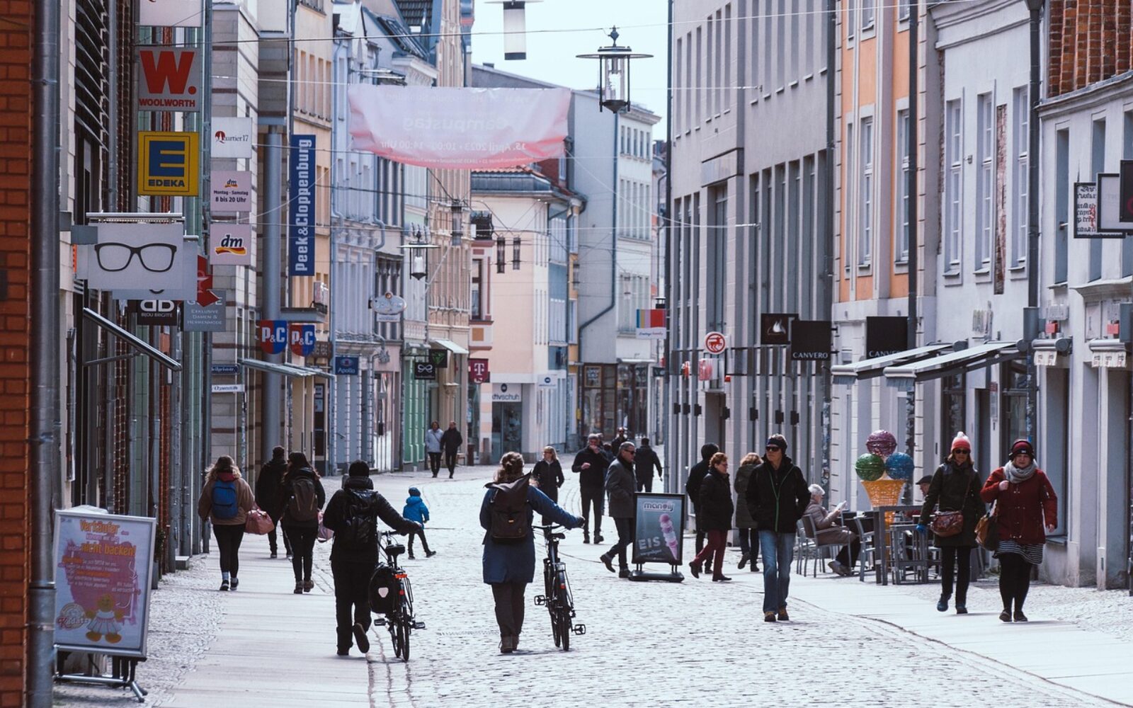 Poznata tvrtka najavila masovna otpuštanja, bez posla ostaje preko 10.000 radnika