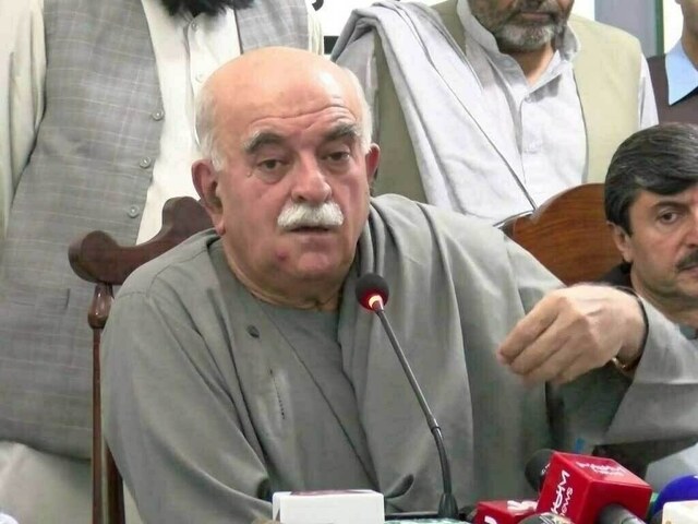 Notification of opposition leaders: IK criticises NA speaker for delay