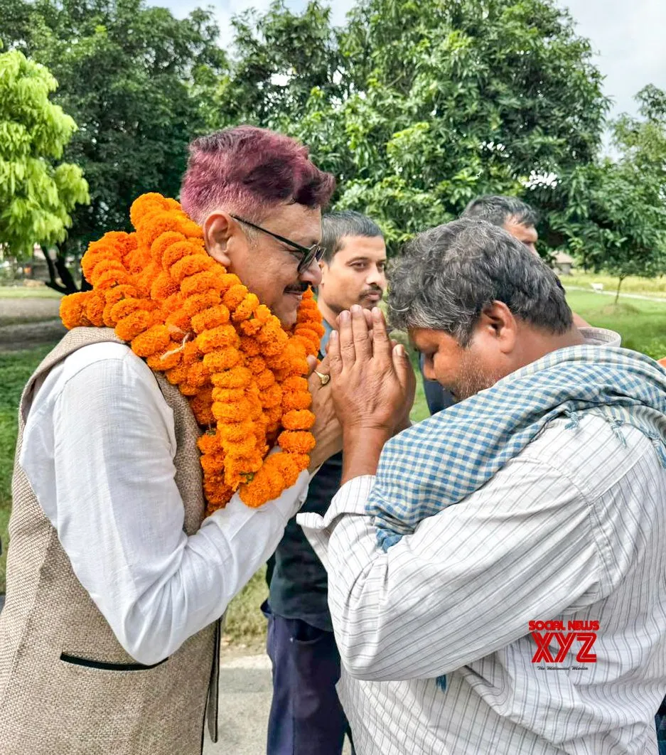 Muzaffarpur: Independent Candidate Sanjay Kejriwal Appeals to Voters #Gallery