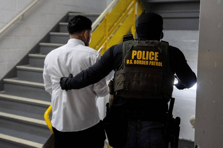 Trump refugee plan prioritizes white South Africans