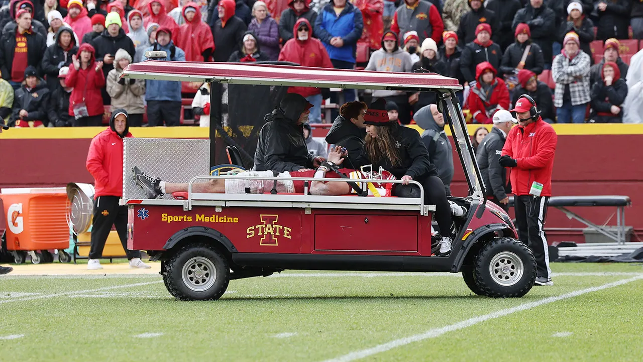 Iowa State's Benjamin Brahmer carted off, hospitalized after scary collapse