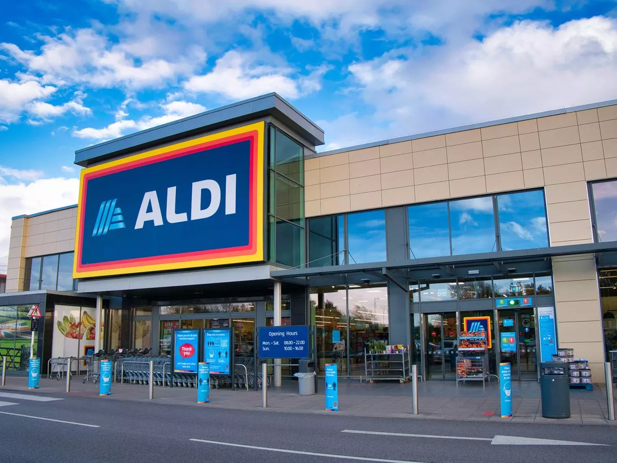Aldi urgently recalls popular €1.89 item as 'do not eat' warning issued