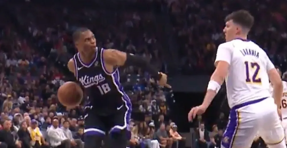 Russell Westbrook pointed and laughed at Lakers player while scoring on him