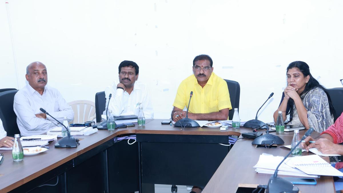 Water Resources Minister directs irrigation officials to stay on high alert in cyclone-affected districts