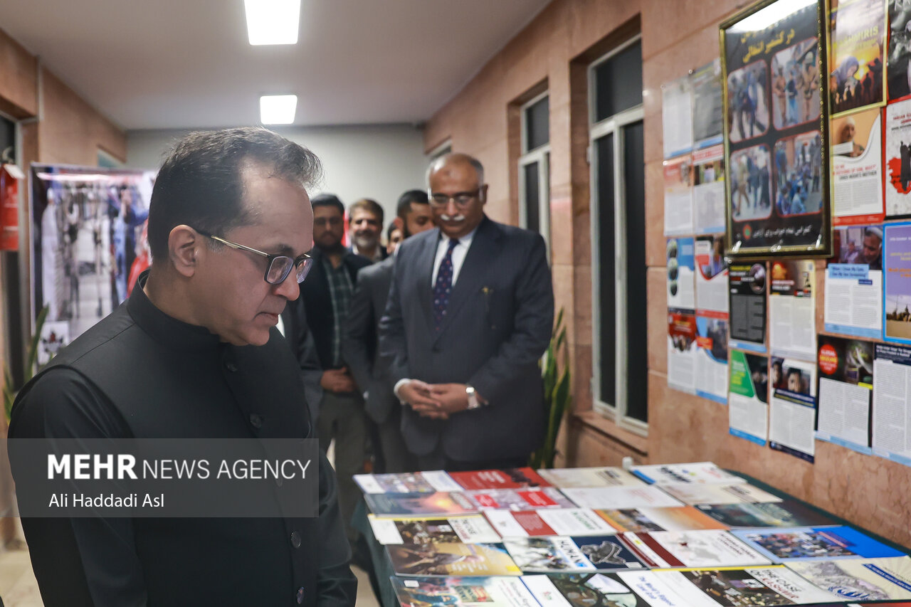 Kashmir Black Day marked in Pakistan embassy in Tehran